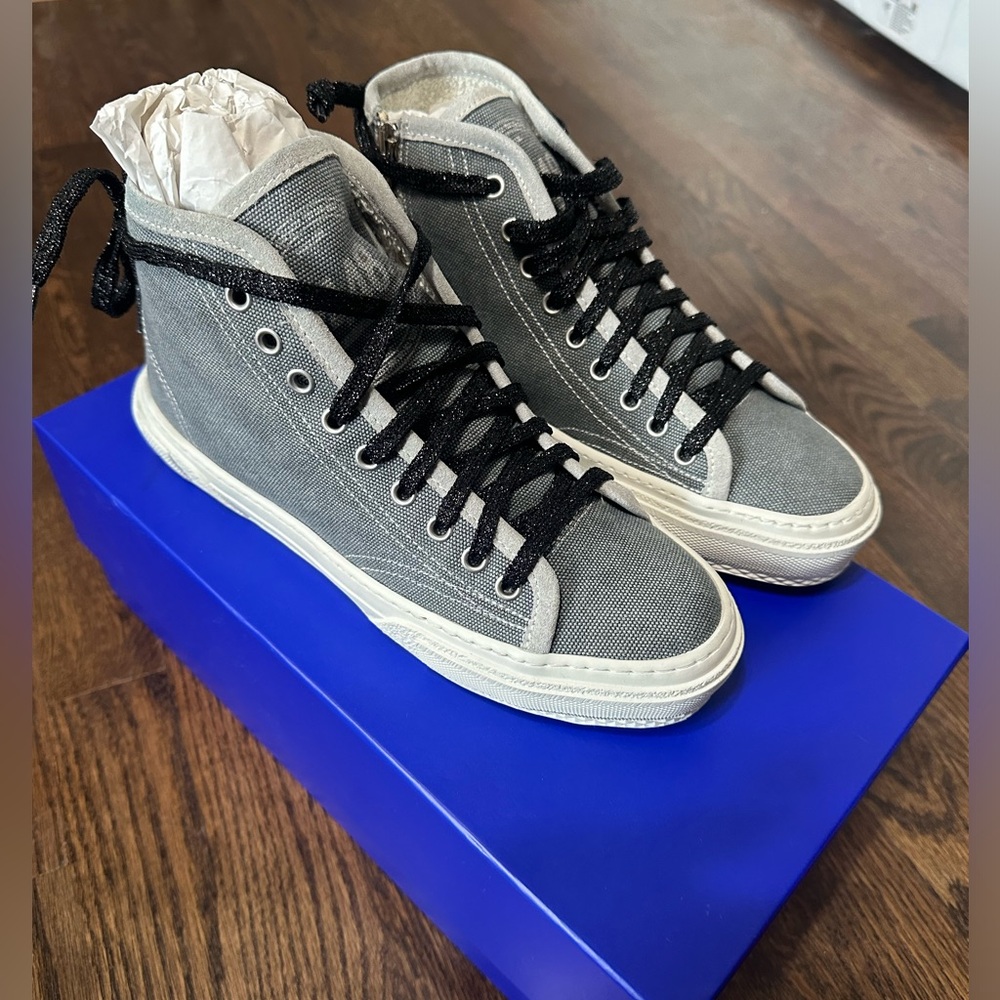 P448 Women’s High Tops